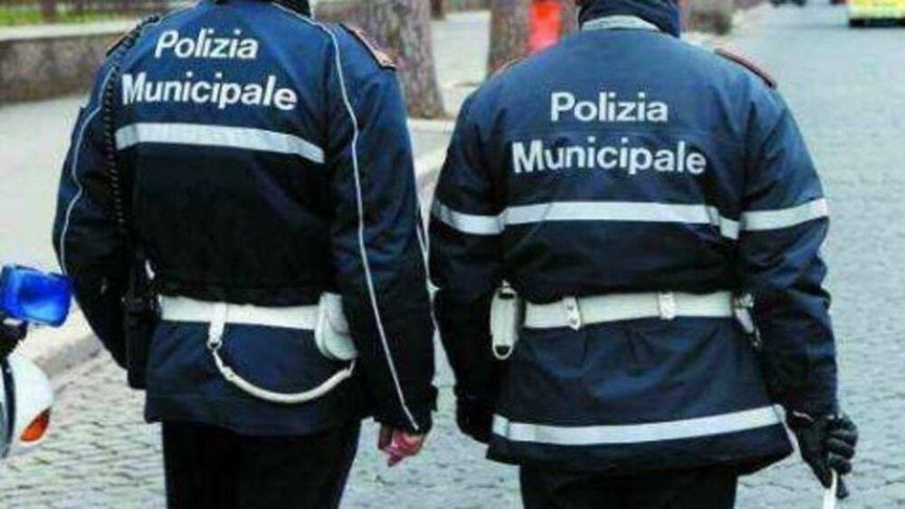 Ventimiglia, francese si vendica della multa, incollando la serratura del Comune