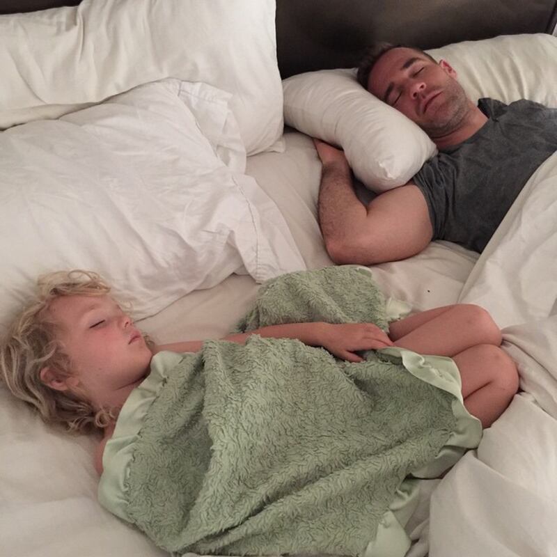 James e Kimberly Van Der Beek: foto di famiglia in attesa del quarto figlio 16
