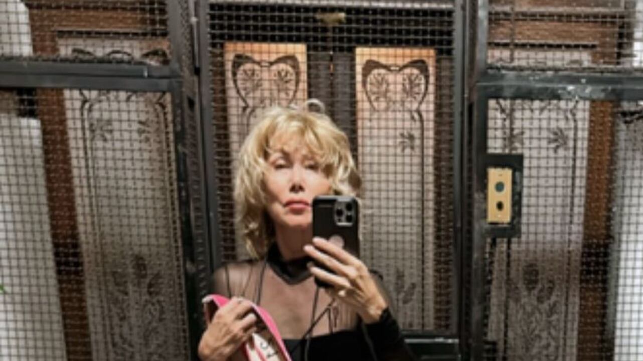 Nancy Brilli e l'incubo dei taxi a Roma: costretta a tornare a casa in ciabatte