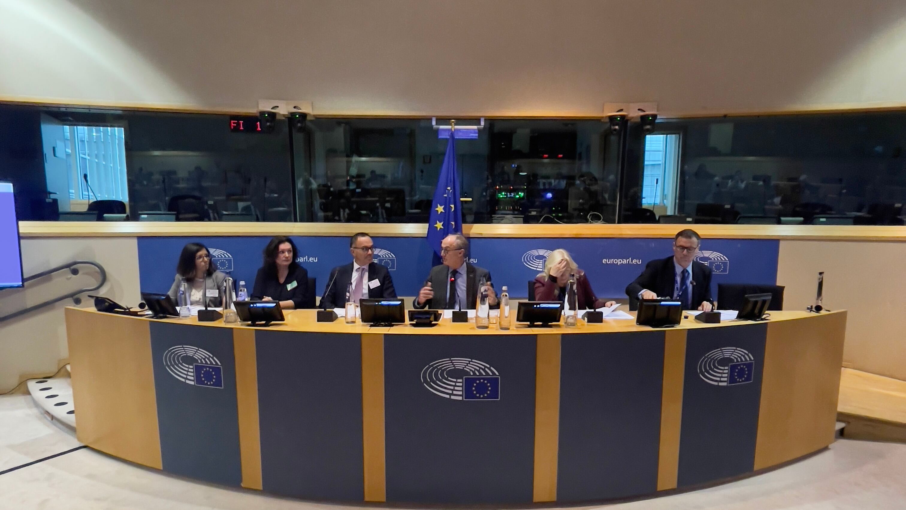 Sea ha presentato al'Europarlamento eMago, progetto di elettrificazione di Linate e Malpensa