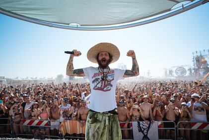 Jovanotti scatenato al Jova Beach Party 10