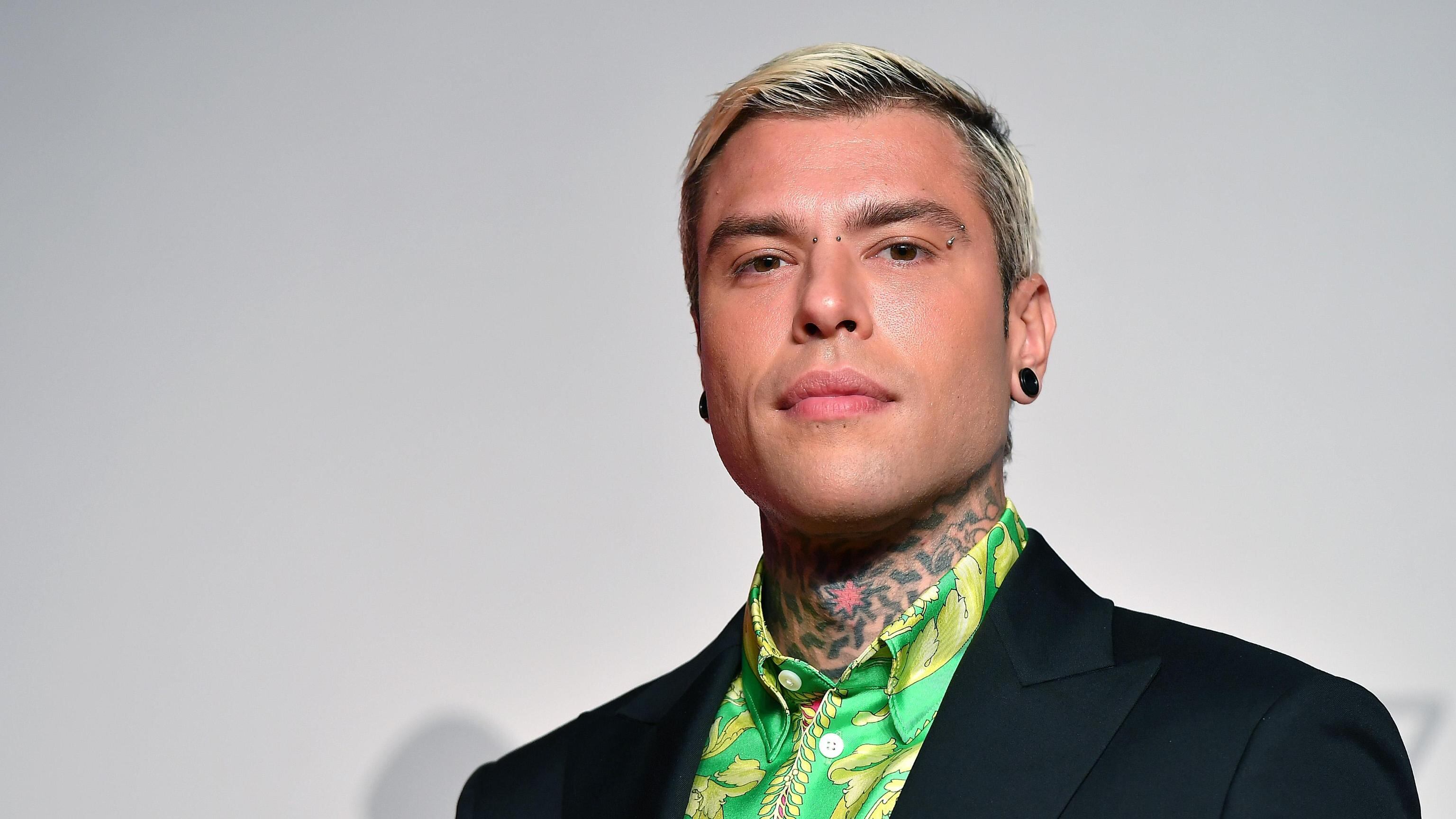 Quel dettaglio (cash) sul no a Fedez, l'Orban rosso e Belve: quindi, oggi...