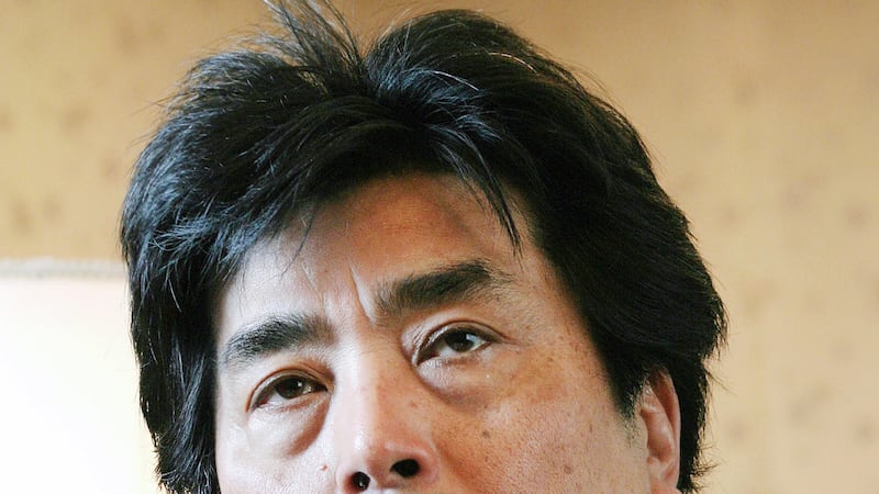 Addio a Ryu Murakami: l’autore di “Blu quasi trasparente” scompare a 74 anni