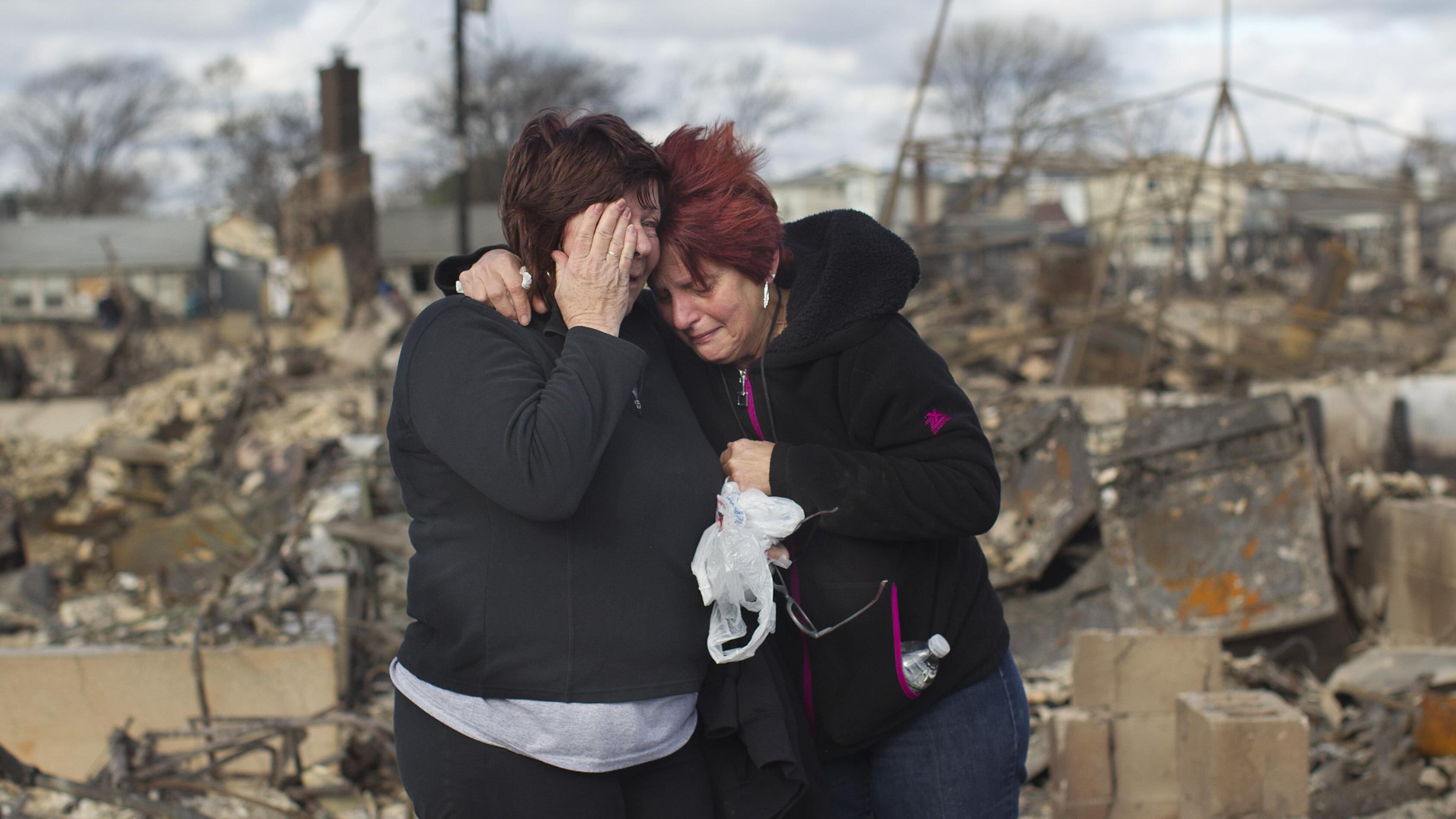 Il vento di Sandy gonfia le vele di Obama