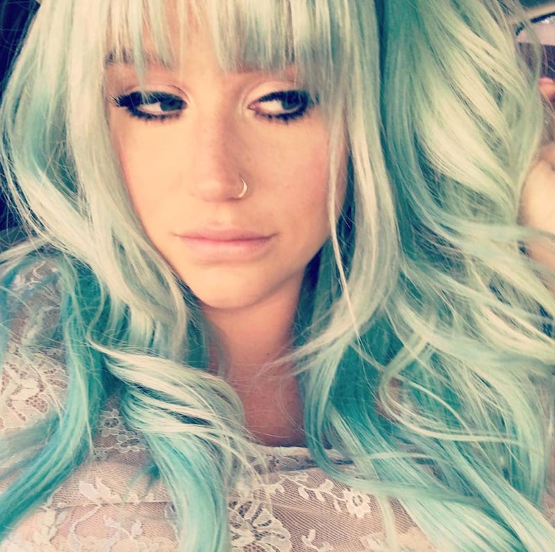 Kesha su Instagram, foto 21