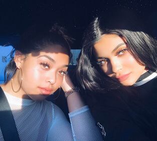 Kylie Jenner, lato b per lo shop online 1