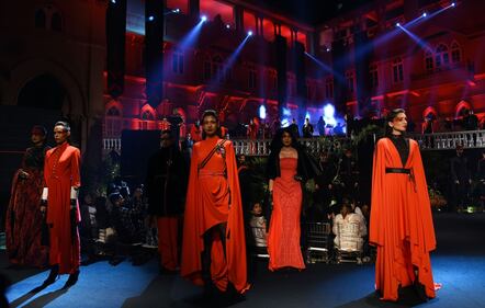 LakmÈ Fashion Week: le foto dalla kermesse indiana 1