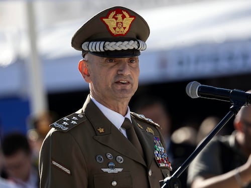 La difesa: radar, missili e caccia. E la “cupola” Michelangelo