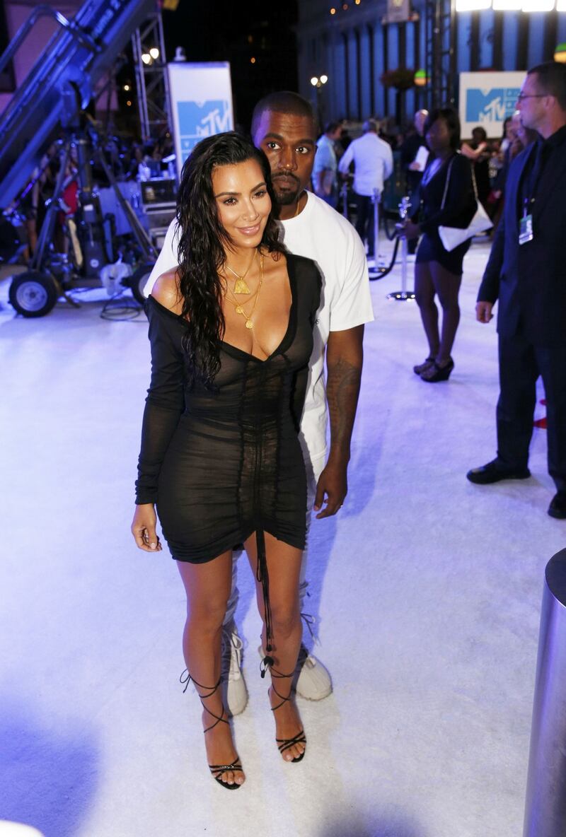 Kim Kardashian, la sensualità esplosiva 19