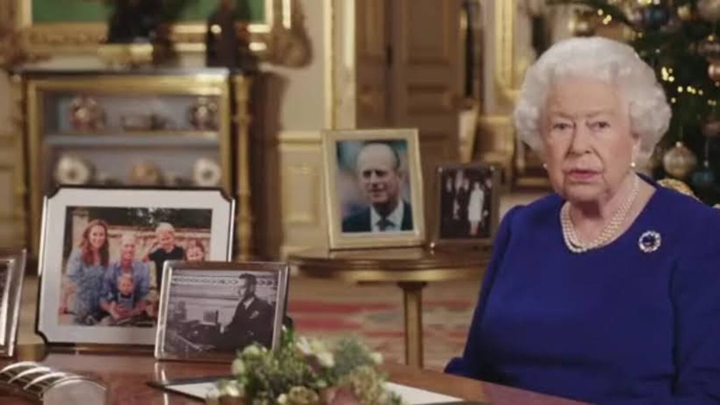 "Di quelli non abbiamo bisogno": così la Regina ha umiliato Harry e Meghan