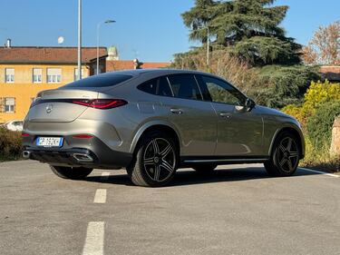 Mercedes GLC Coupé 300de: la galleria dell'ibrido plug-in diesel 16