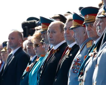 Putin alla parata col nastro degli indipendentisti 19