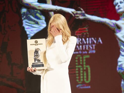Nicole Kidman divina al Taormina film festival
