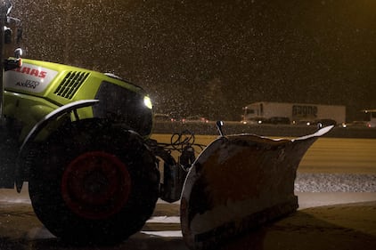 Maltempo, neve e gelo al Nord: disagi sulle strade 10