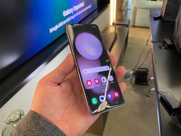 Samsung Galaxy Z Fold5, Z Flip5 e Watch6: guarda tutte le foto 14
