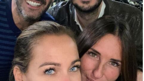 "Nessuna distanza né mascherina". Per la moglie di Bonolis si mette male