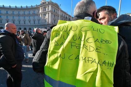 Ncc in protesta a Roma: tensione in piazza 6
