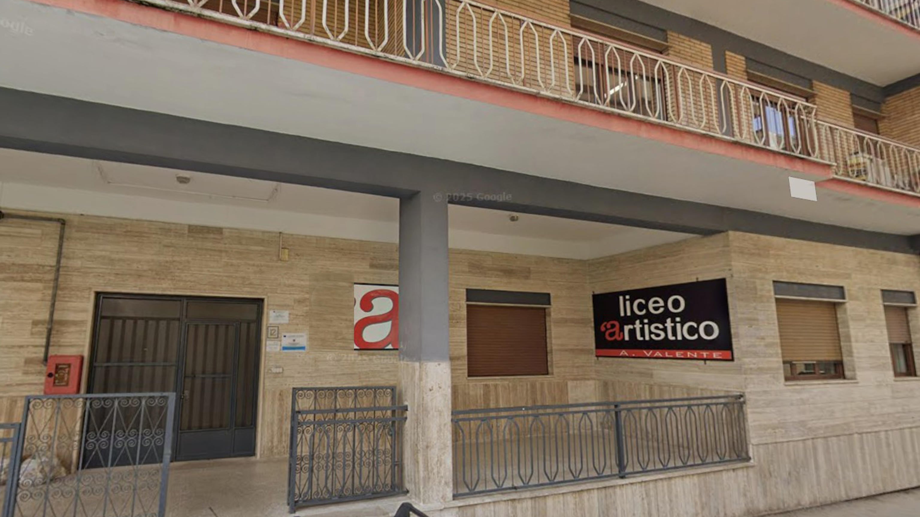 Sora, liceale accoltellato davanti a scuola: identificato l'aggressore