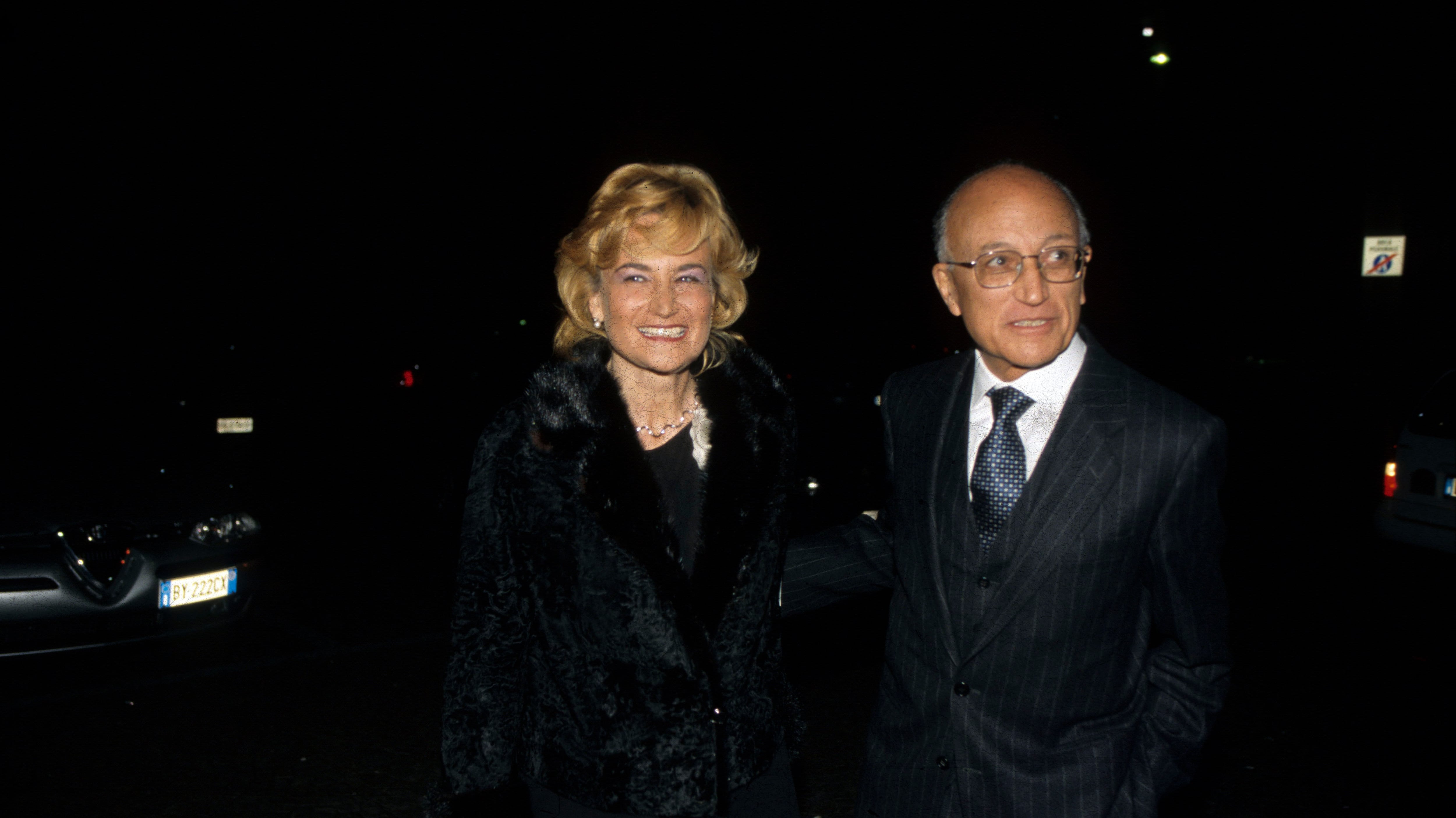 Il Cav perseguitato. Parte la petizione per negargli il Famedio