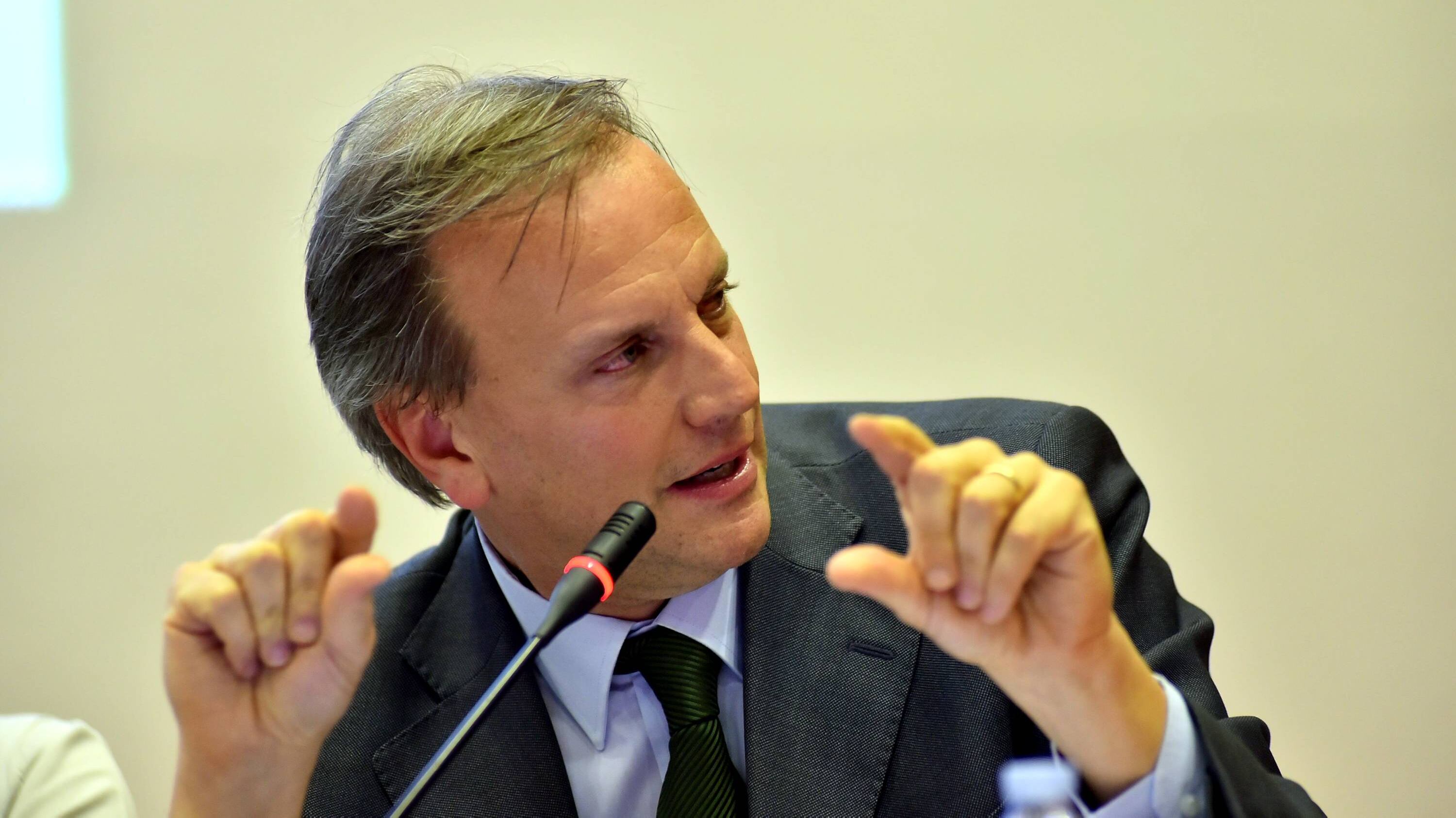 "Il rapporto sulla polizia razzista? Basato su testimonianze discutibili"