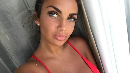 Elettra Lamborghini positiva al Covid salta l'Isola. Zorzi pronto a rimpiazzarla?