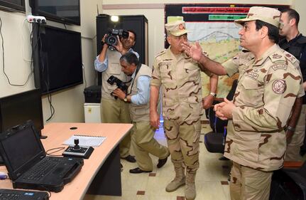 Sisi in visita in Sinai dopo l'offensiva dei jihadisti 3
