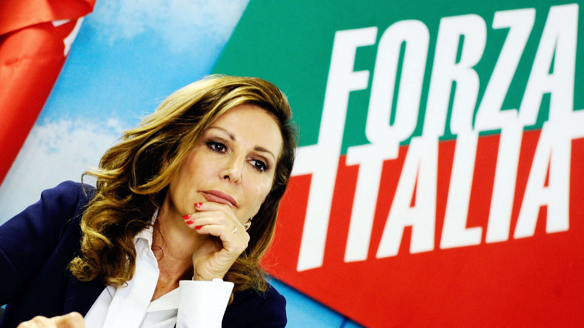 Santanchè lo sfida: "Si candidi alle primarie Pd"