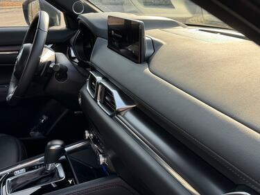 Mazda CX-5 2024: guarda la gallery del suv premium giapponese 14