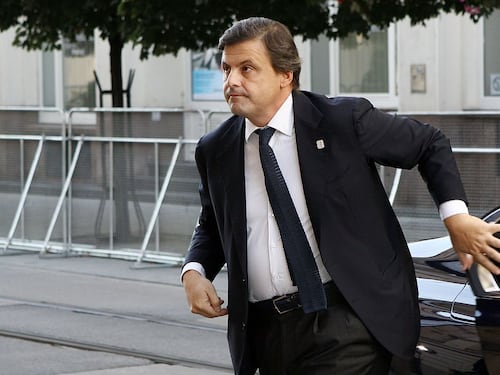 L'accusa di Calenda: "Un deputato di FI passato alla Lega mi disse... vengo con te!"