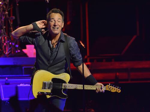 Rock, rabbia e ribellione: il Boss in dieci cd dal vivo