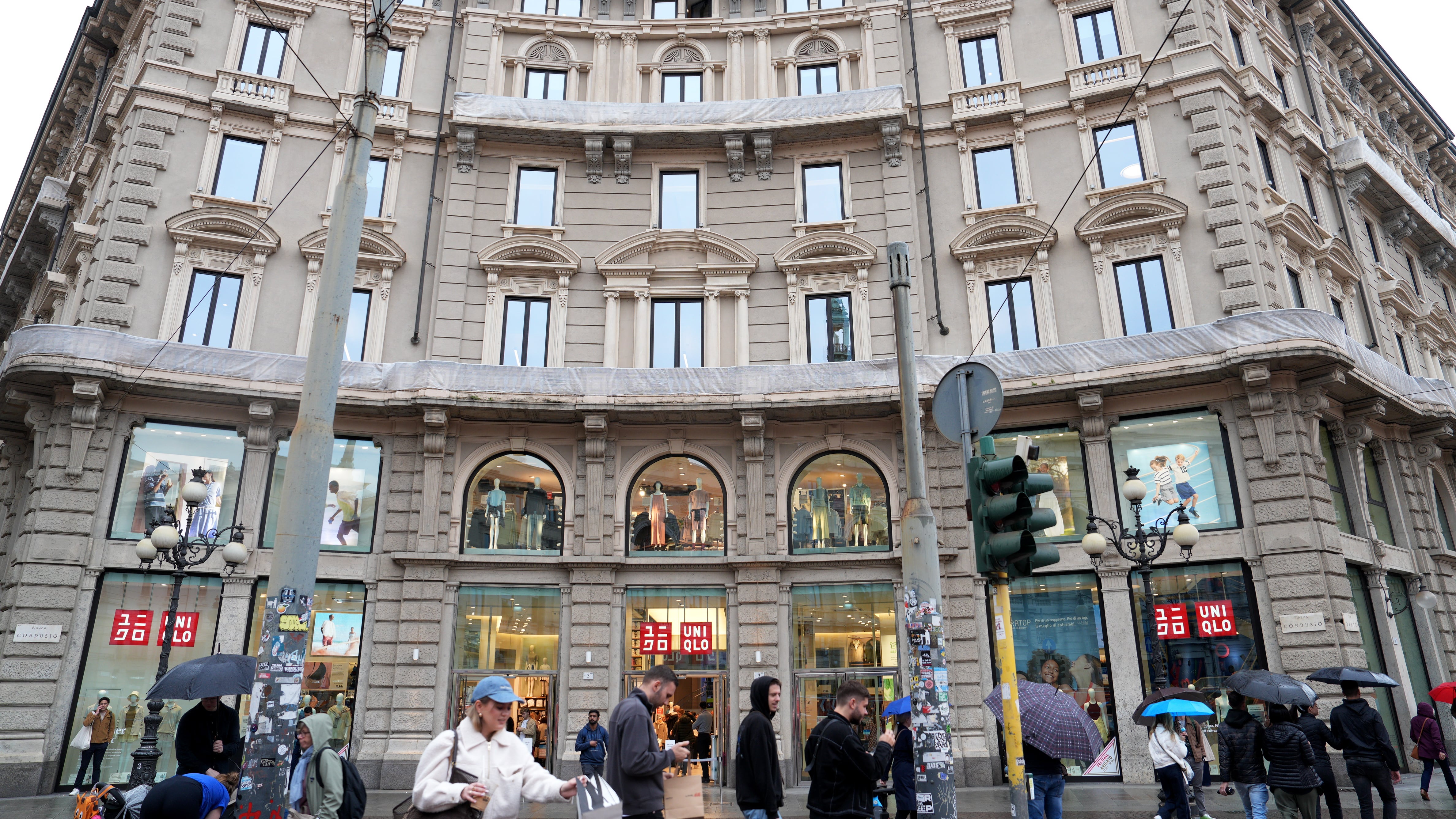 Uniqlo compra casa nel centro di Milano