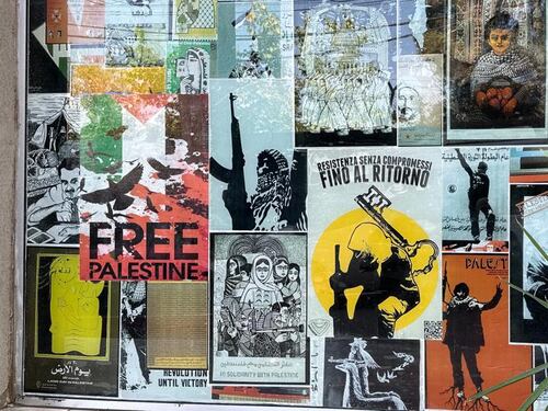 "Palestina libera", "Resistere senza compromessi". Scritte choc (in italiano) sui muri di Betlemme