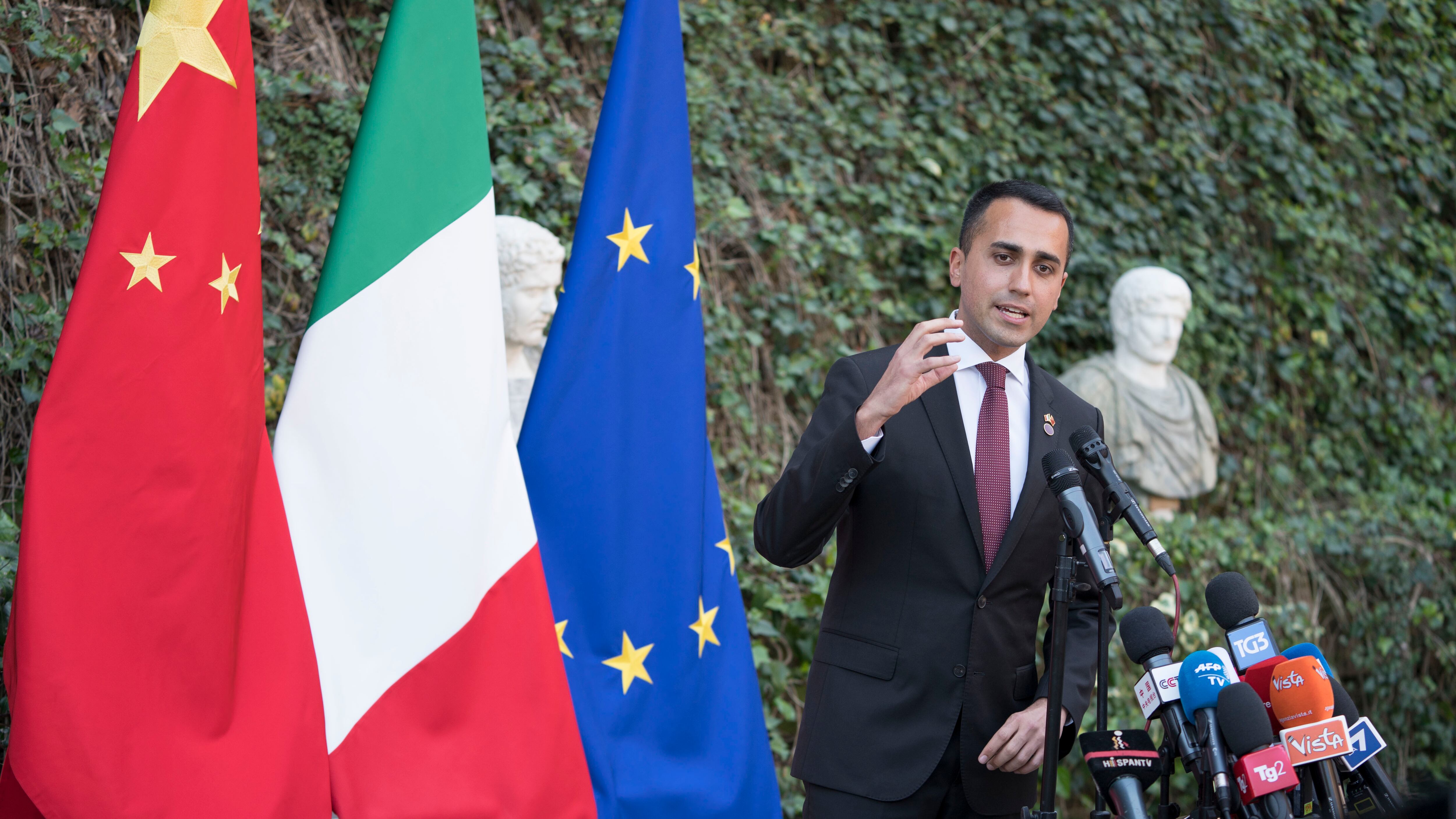 Il reddito di cittadinanza di Di Maio? Ci costa 5,5 miliardi l'anno