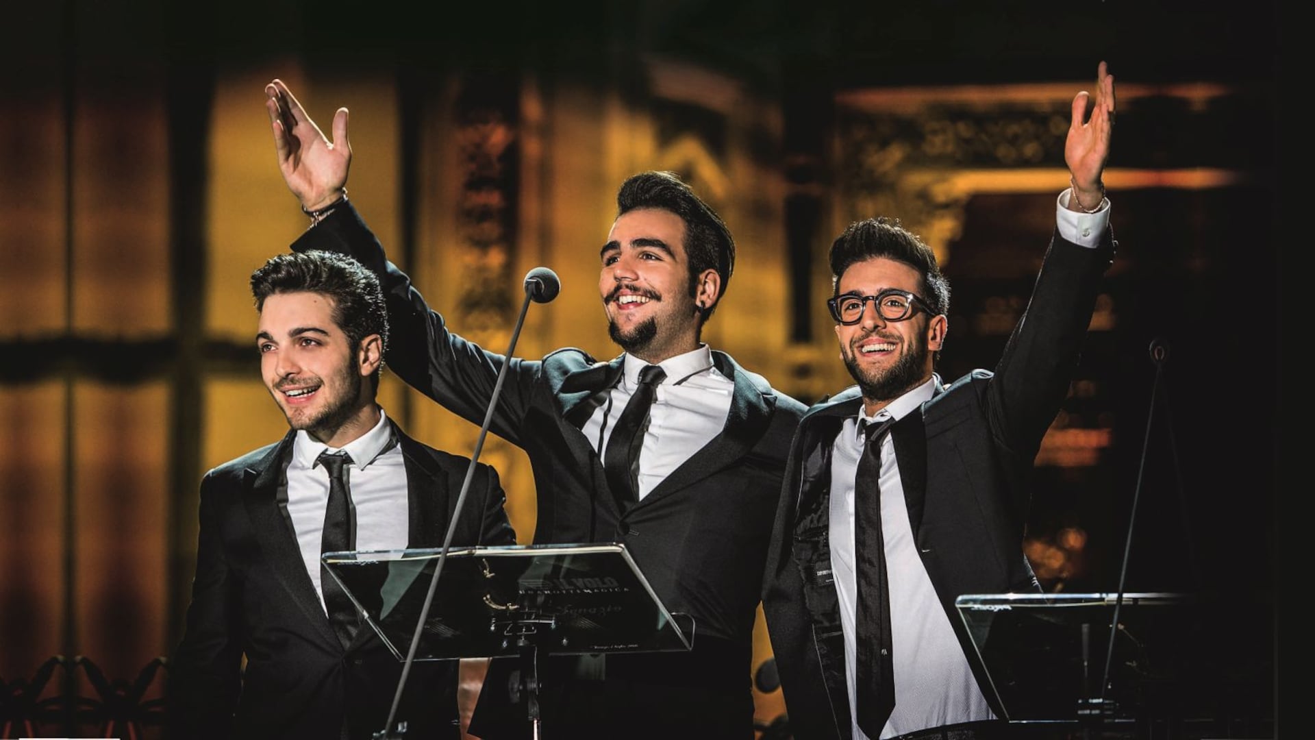 Sanremo, standing ovation per il Volo. Ma la sala stampa dissente