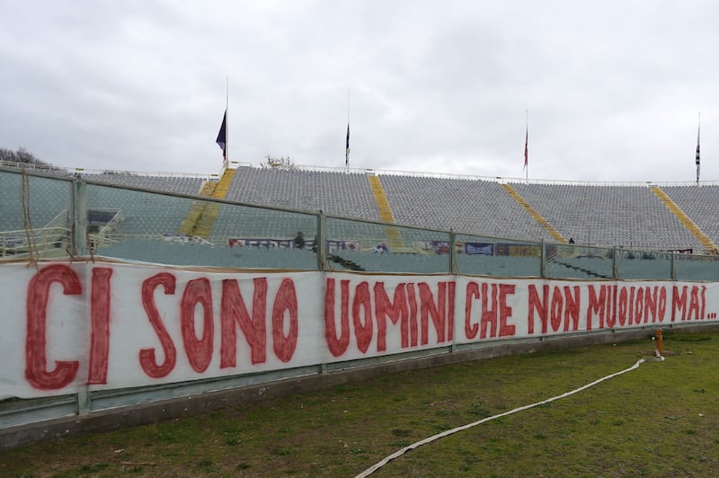 L'omaggio della Fiorentina a Davide Astori 3