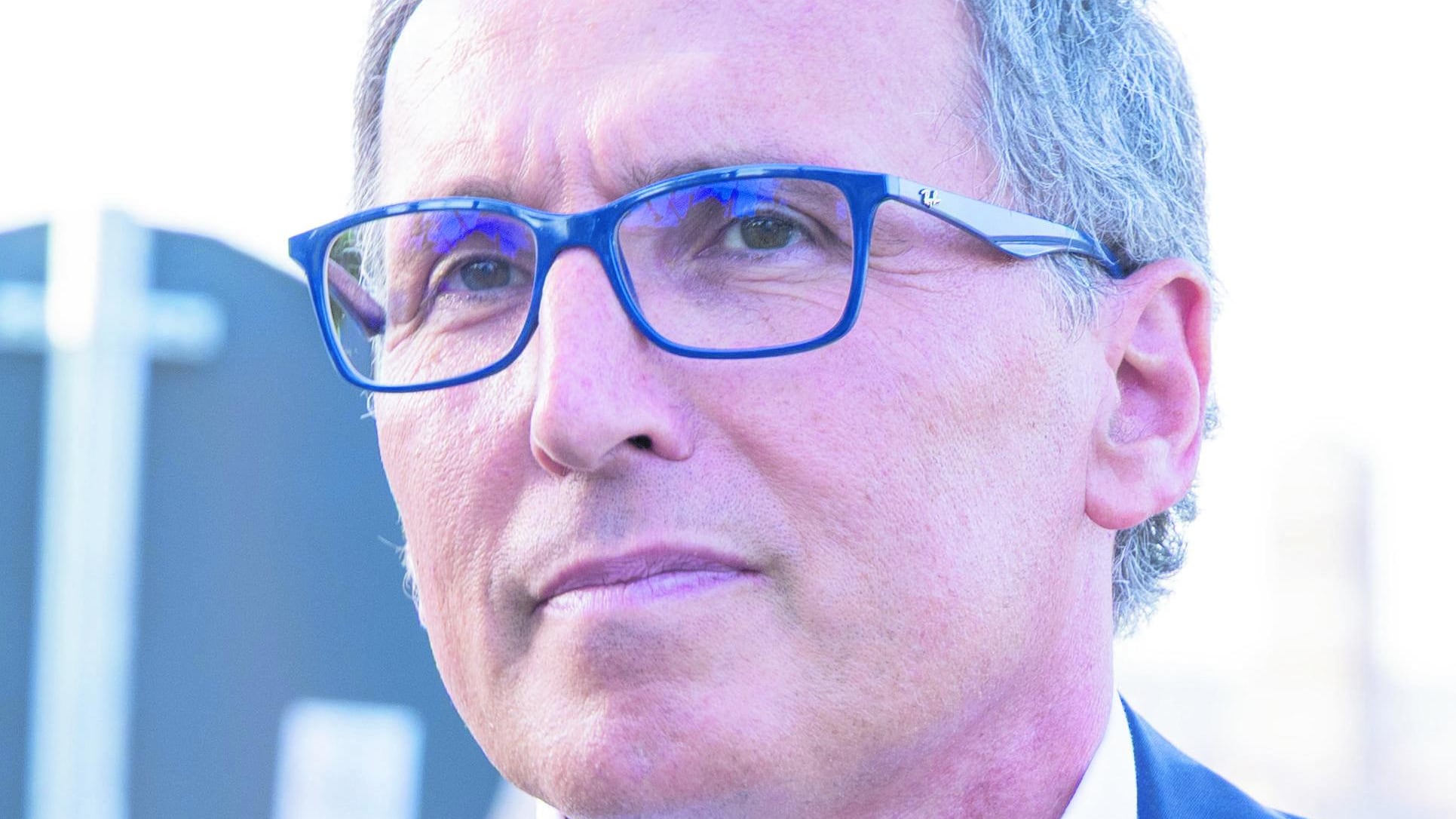 Fdi stana Conte, la sinistra rovescia il tavolo