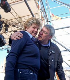 Il bacio della pace ​tra Camusso e Landini 5