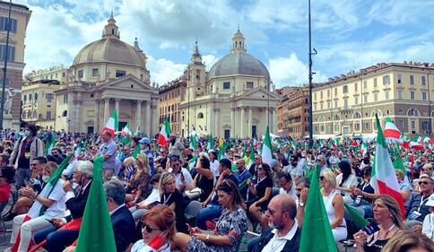 Manifestazione del centrodestra contro Conte 7