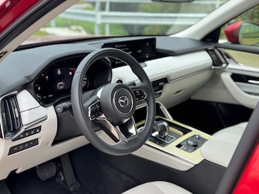Mazda CX-60 PHEV: la gallery della rinnovata suv giapponese 15