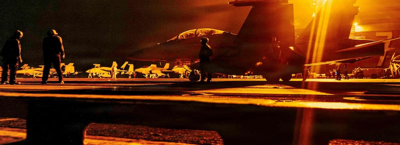 Raid Usa su due petroliere iraniane. Teheran: “Colpite basi americane in Iraq. Conseguenze disastrose per chi collabora con Trump”