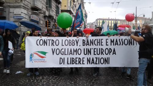 Fratelli d’Italia in corteo a Napoli: “Basta coi burocrati di Bruxelles e al Nazareno europeo” 6