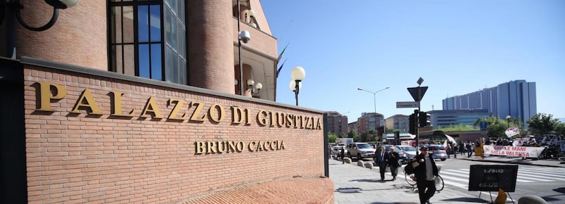 Torino, il bengalese che ha abusato delle 13enne andrà in carcere. La decisione del Riesame
