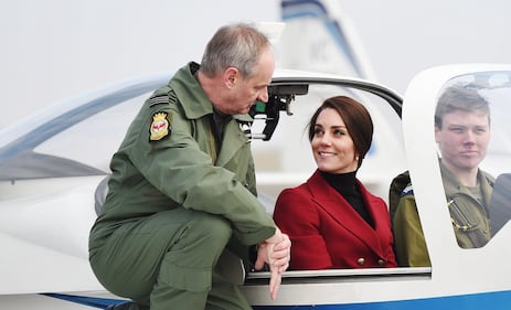 Kate Middleton in visita ai cadetti della Royal Air Force 1