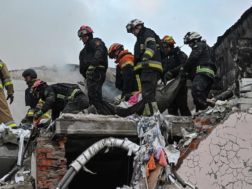 È guerra di droni: raid a Mosca, Kiev si protegge
