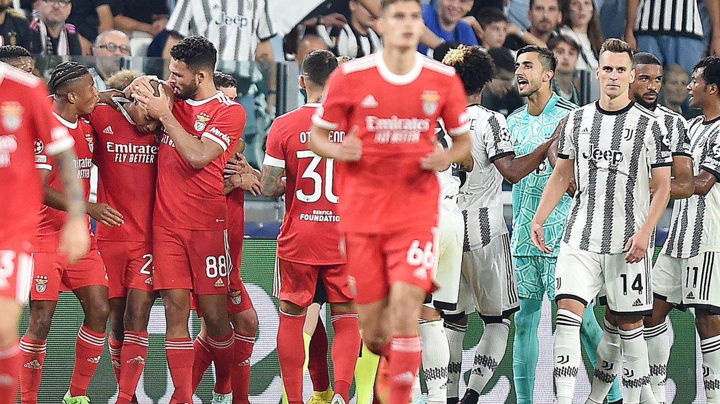 Champions: crisi nera Juve, 1-2 col Benfica. E il Napoli stende i Rangers 3-0