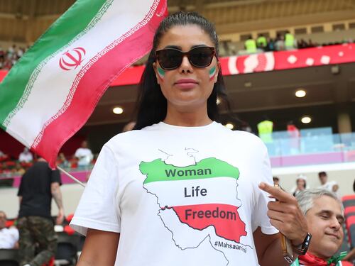 Iran contro il "grande Satana" Usa: il regime soffia sul fuoco