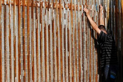 Il muro tra gli Stati Uniti e il Messico 5