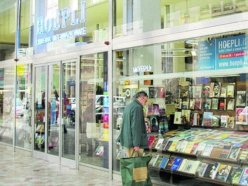 Libreria Hoepli: i sindacati chiedono l'intervento urgente di Palazzo Marino