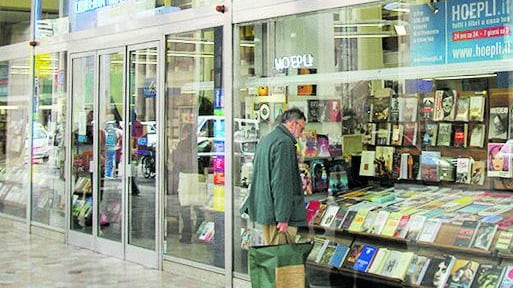 Libreria Hoepli: i sindacati chiedono l'intervento urgente di Palazzo Marino