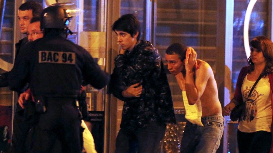 Cronologia di una strage. Il massacro di Parigi minuto per minuto